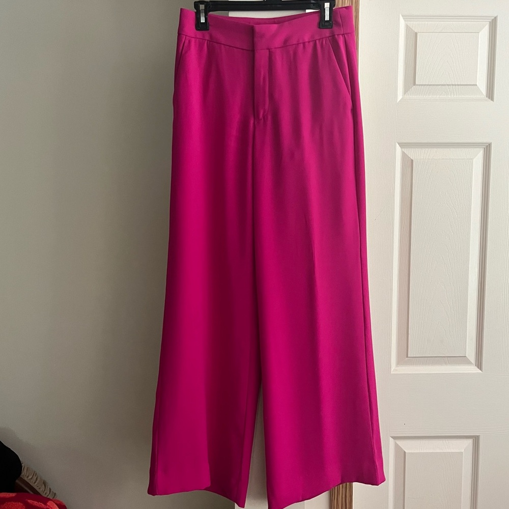 Banana Republic - Wide Leg-Pant - Relaxed Fit - Flamingo Pink (size 4)